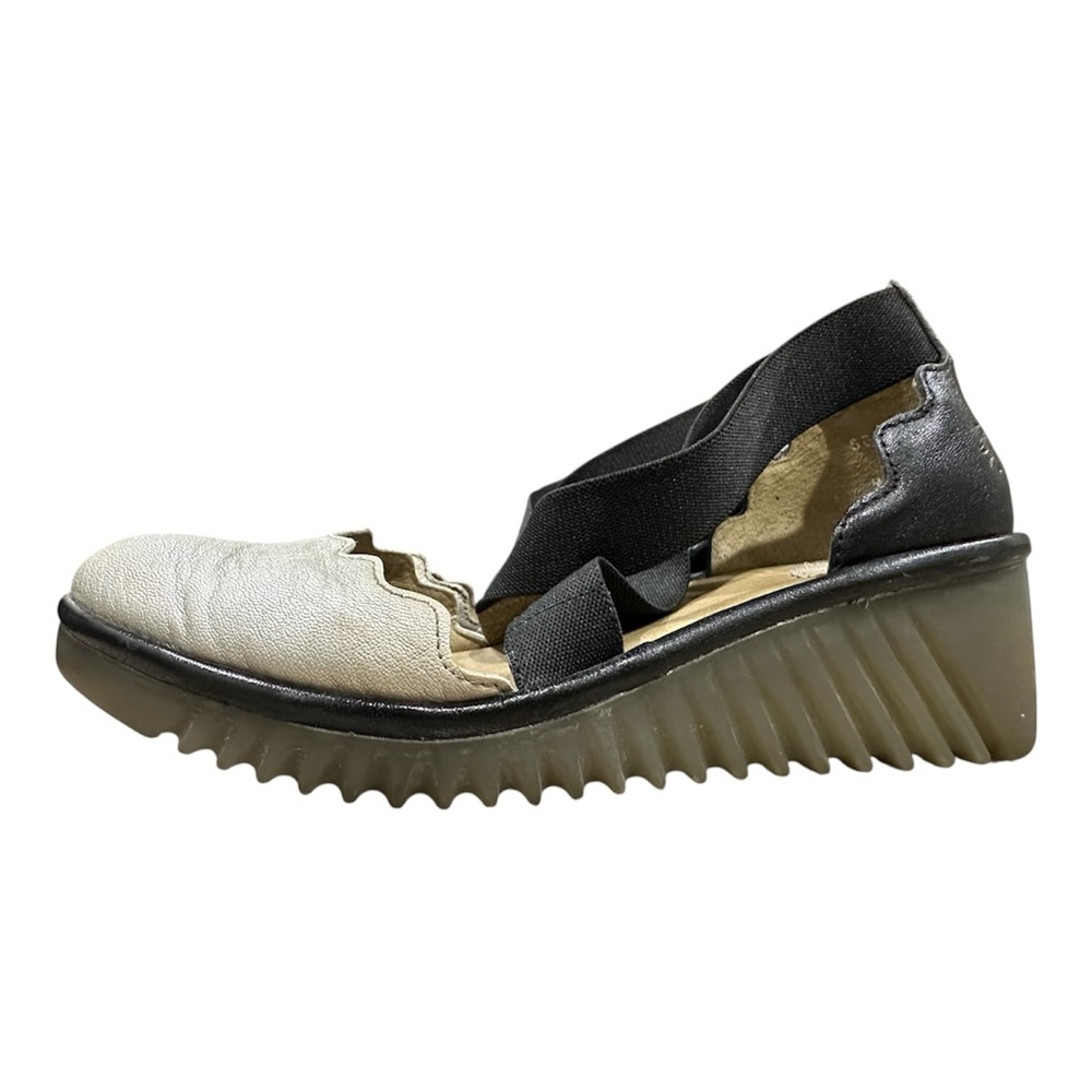 FLY LONDON
Lago Concrete & Silver Low Wedge Shoes - Picture 4 of 8